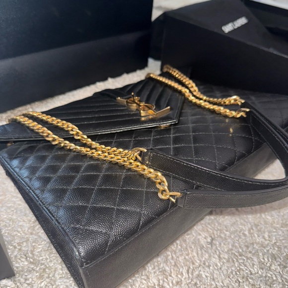 Saint Laurent Black Quilted Envelope Shoulder Bag Large with Gold Chain - Picture 4 of 16